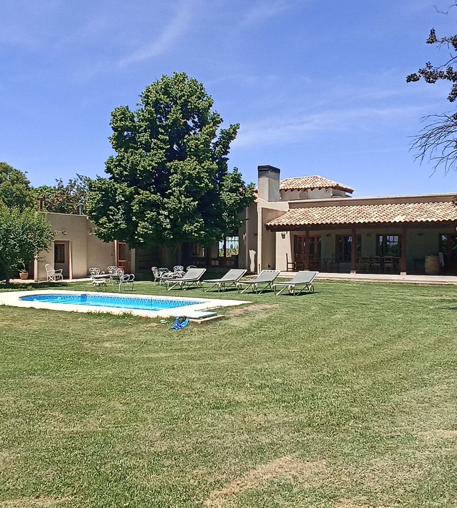 Posada Cavieres Wine Farm