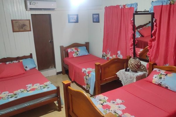 HABITACIÓN ROOM ALVORDA