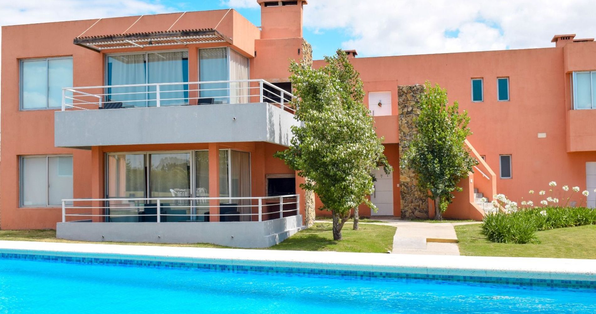 Lomas Del Real Aparthotel