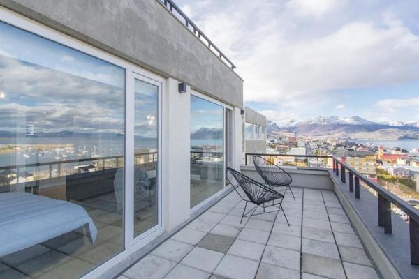 Pacífico Centro - Monoambiente Vista al Canal con Balcón