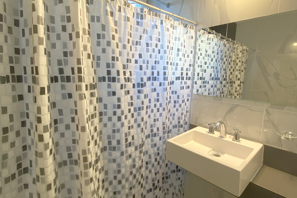 Encantador monoambiente con piscina a 1 cuadra del Hospital Italiano [Rawson]