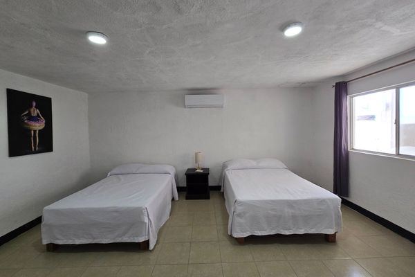 Sencilla Doble Queen + Sofa Cama 