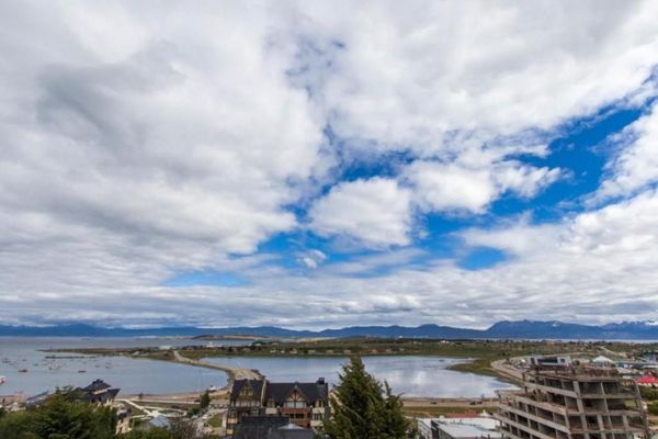 Pacífico Centro - 2 Ambientes Vista al Canal