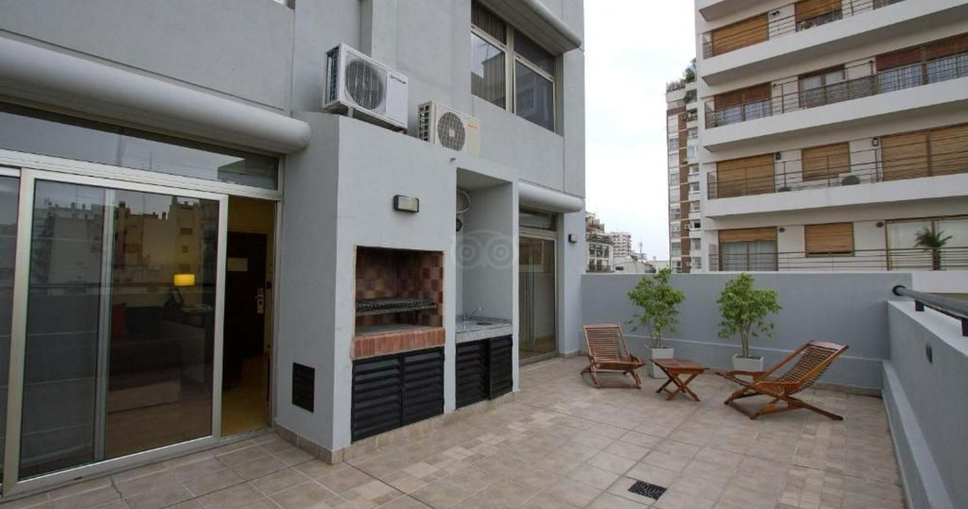 Ayres Recoleta Uriburu