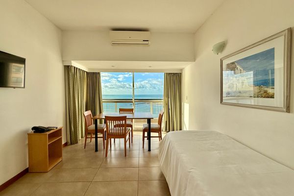 Departamento de 2 ambientes superior con vista al mar