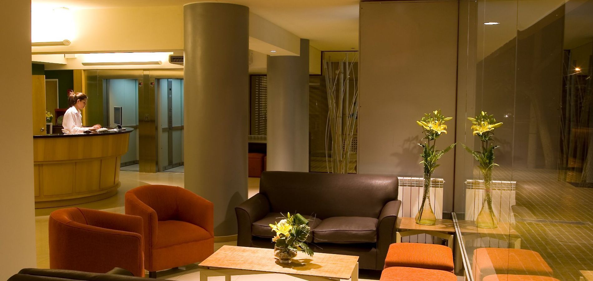 Urbana Class Hotel