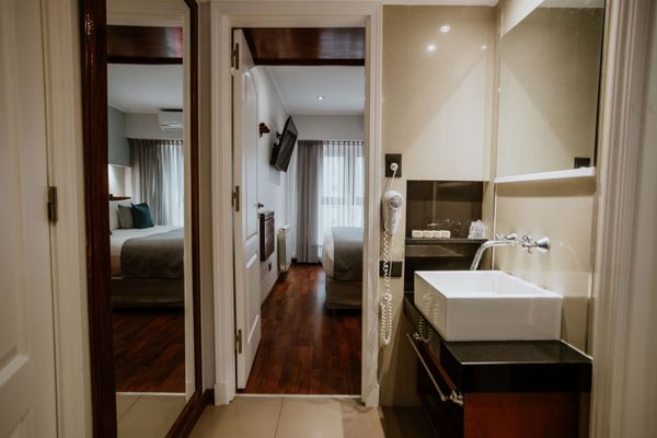 Familiar Vista al Frente