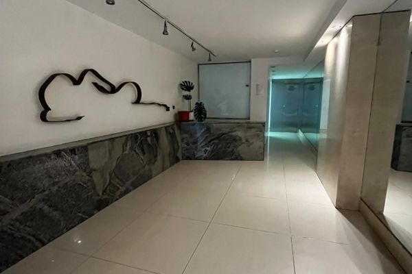 Obispo Oro 444 5 C