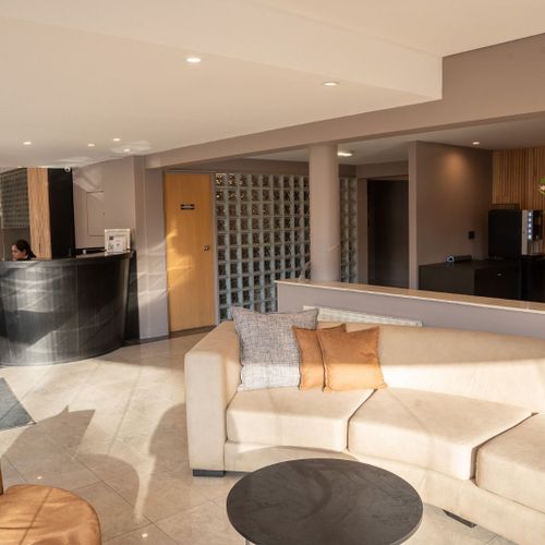 Urbana Suites