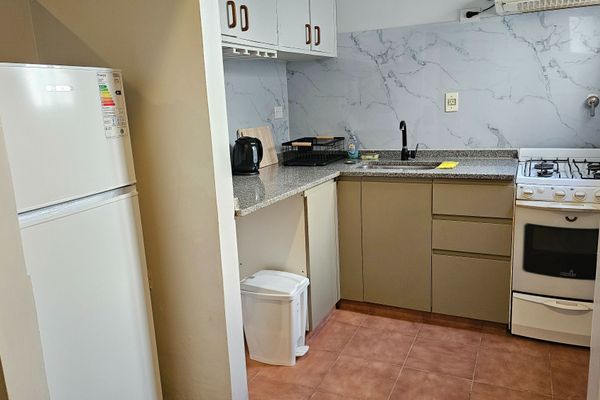 Depto 2 ambientes sobre calle Moldes, Belgrano