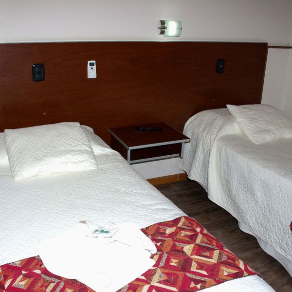 CRISTAL HOTEL Segunda Generación 3 estrellas