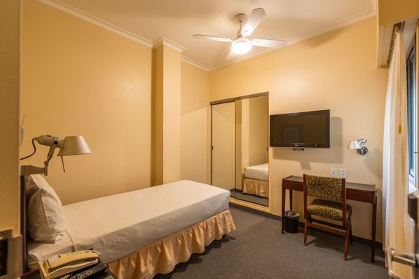 Standard Austral Express