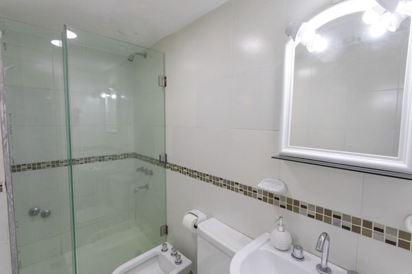 LOCAL EXPERIENCE V - 1 DORMITORIO