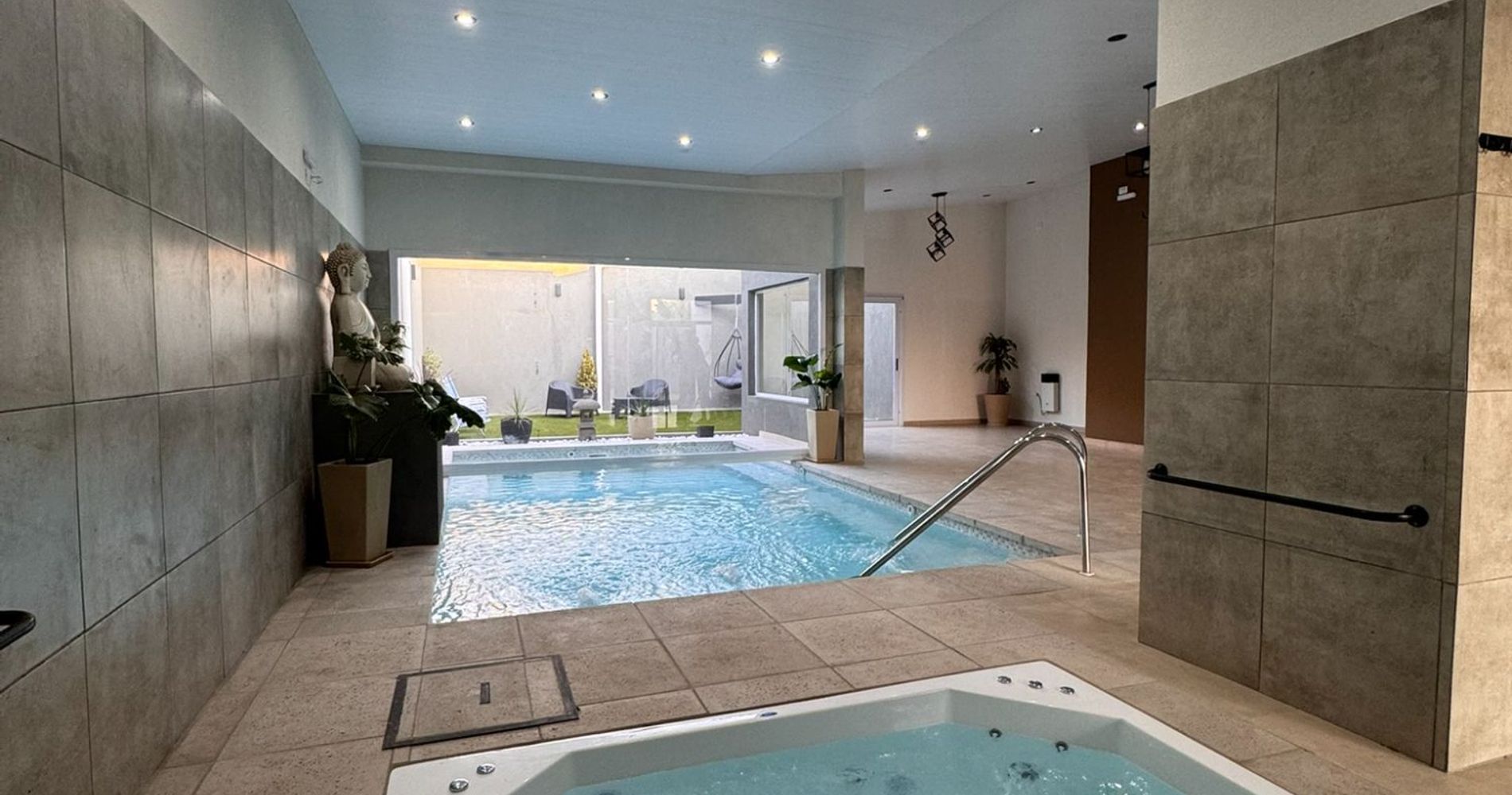 Aguila Blanca Departamentos