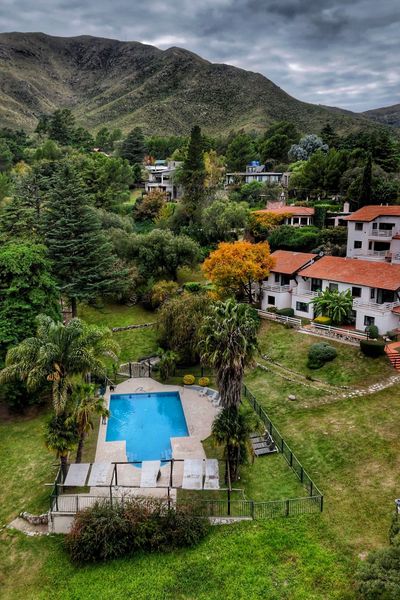 LAS ARDILLAS - CABAÑAS & SUITES - LA FALDA