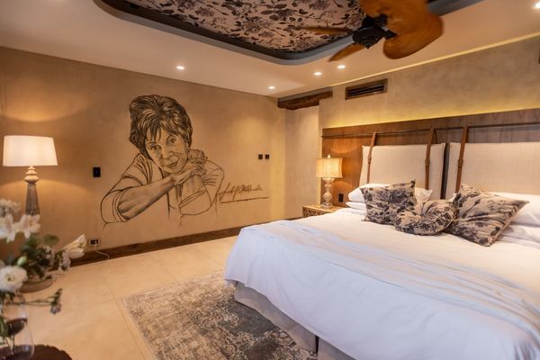 Suite de Autor:  A. Camus - S. de Beauvoir - I. Allende - G. García Márquez