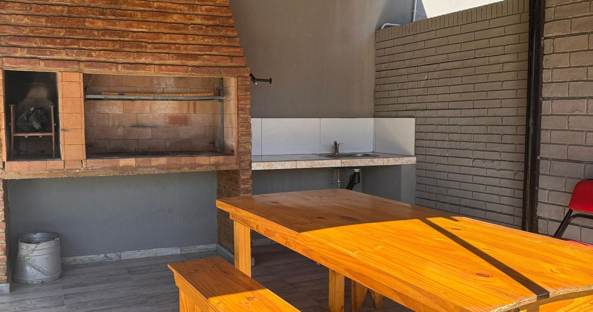 Aguila Blanca Departamentos