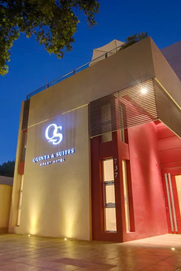 QUINTA & SUITES APART HOTEL
