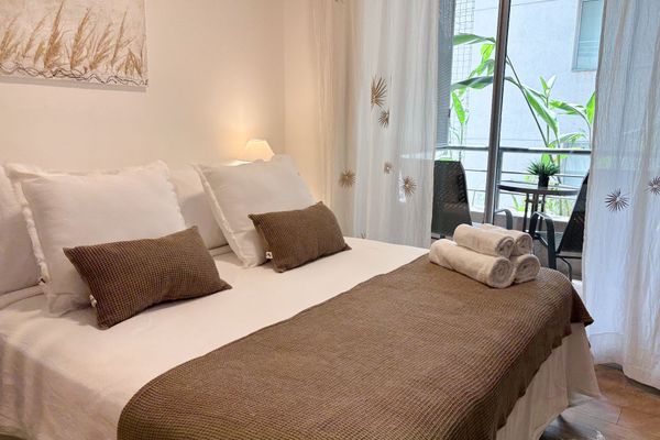 New India Apartment - con amenities, centrico.