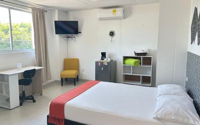 LASPILONERASAPARTAHOTEL - Smart TV