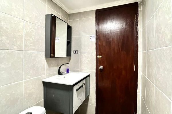 Habitación doble con baño compartido