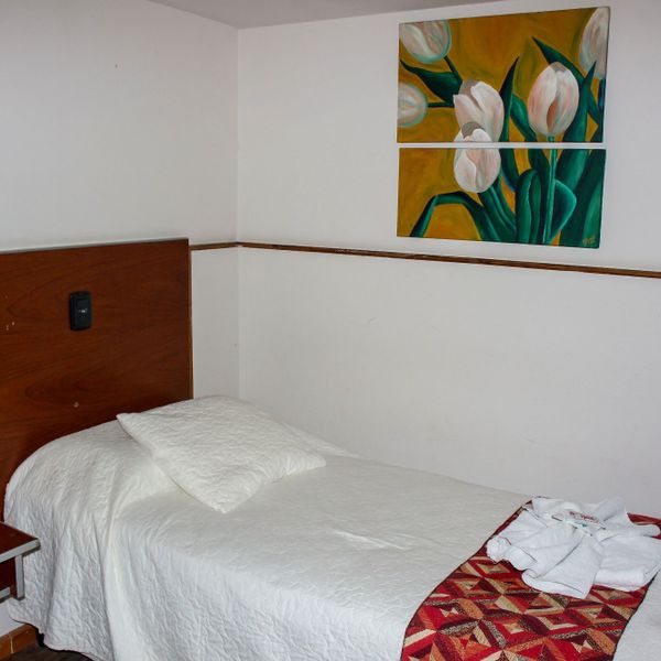 CRISTAL HOTEL Segunda Generación 3 estrellas