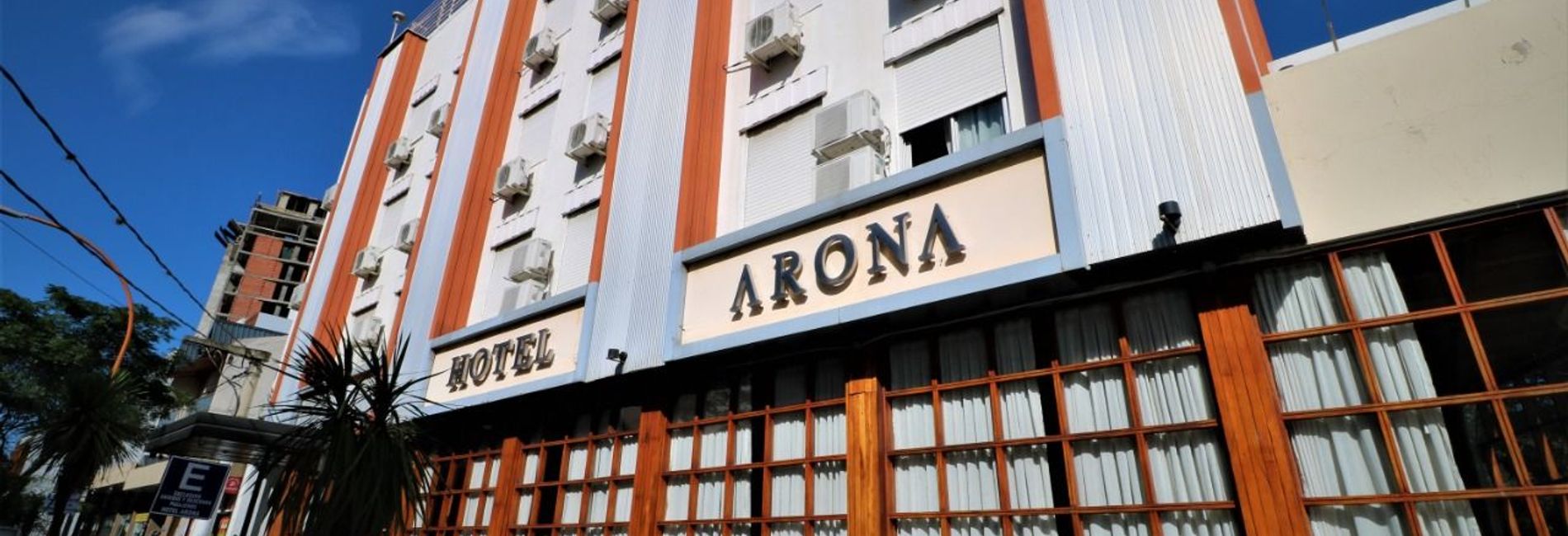 Hotel Arona