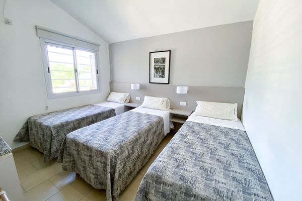 Sector Sierras 1 (2 Plantas) - 3 Habitaciones y 2 baños (Hasta 2 huéspedes) 