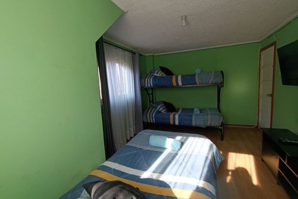 Habitación Triple con Litera y baño compartido