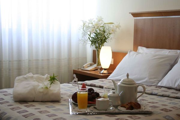 Habitación Triple - 1 Cama Matrimonial + 1 Individual