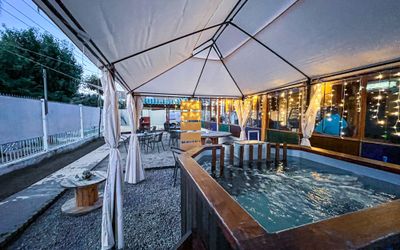 HostalSaltandPepper - Tinaja con hidromasaje