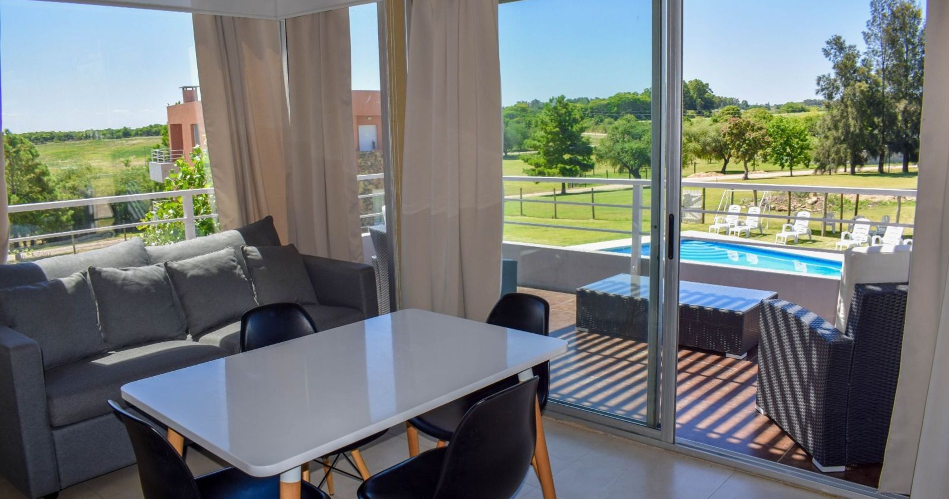 Lomas Del Real Aparthotel